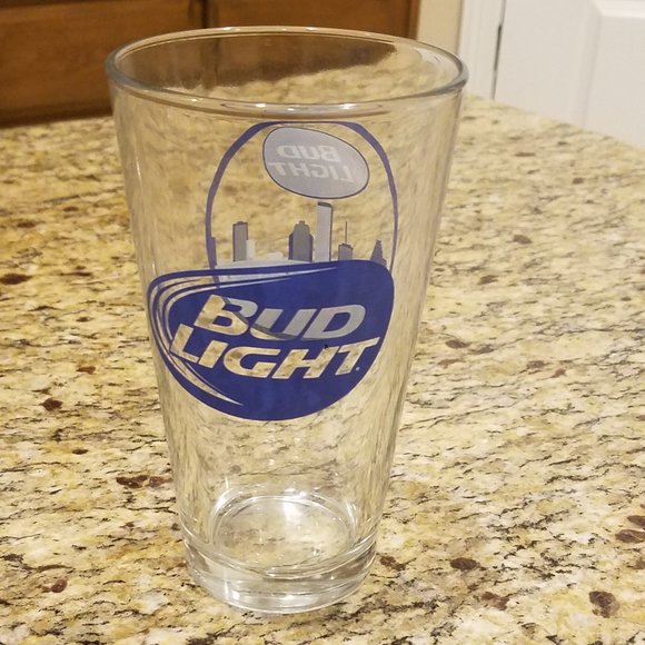 Two BudLight Houston and Houston Texans NFL 16 oz Pint Beer Glasses - Picture 3 of 5